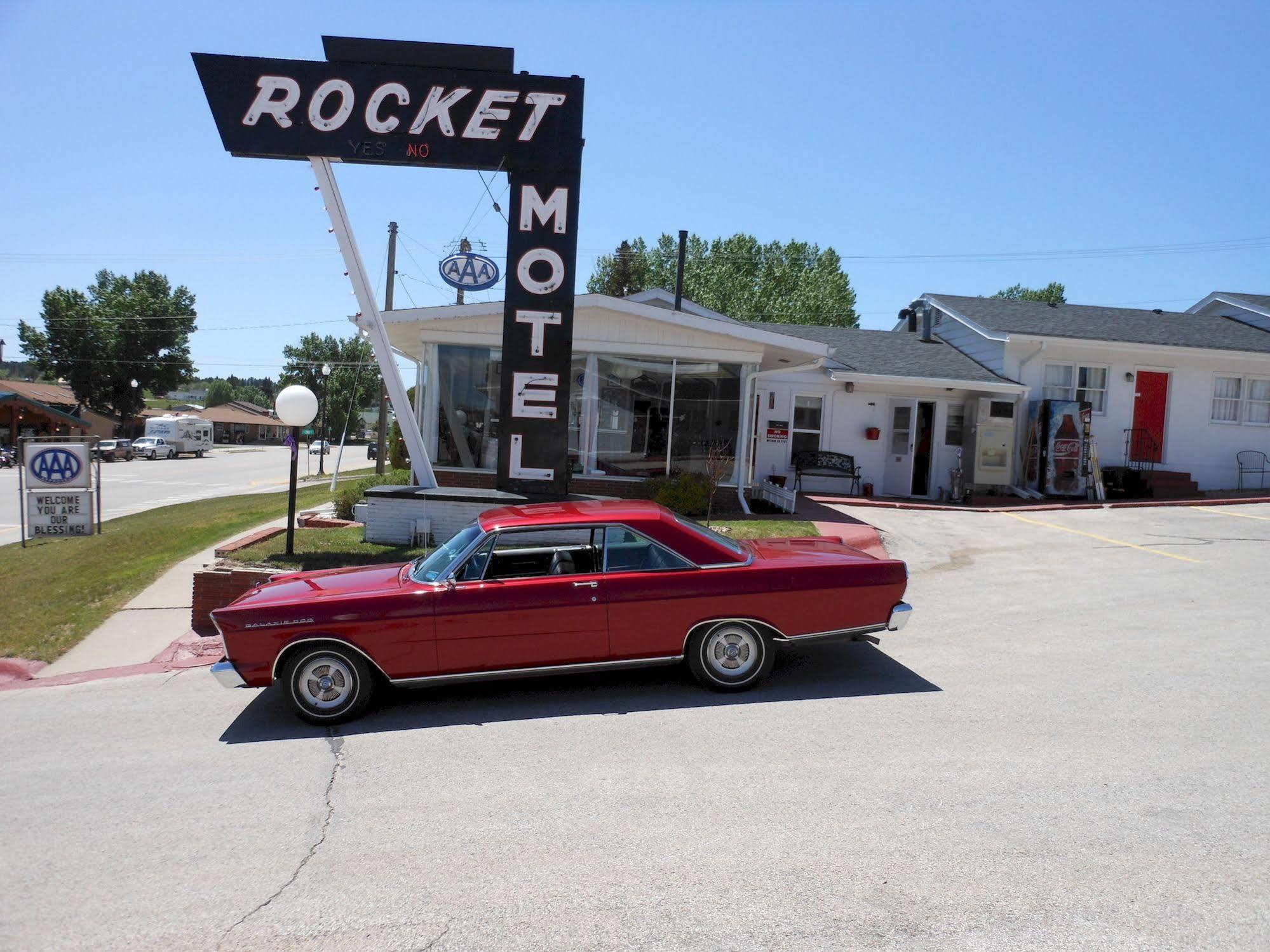 Rocket Motel Custer Exterior foto