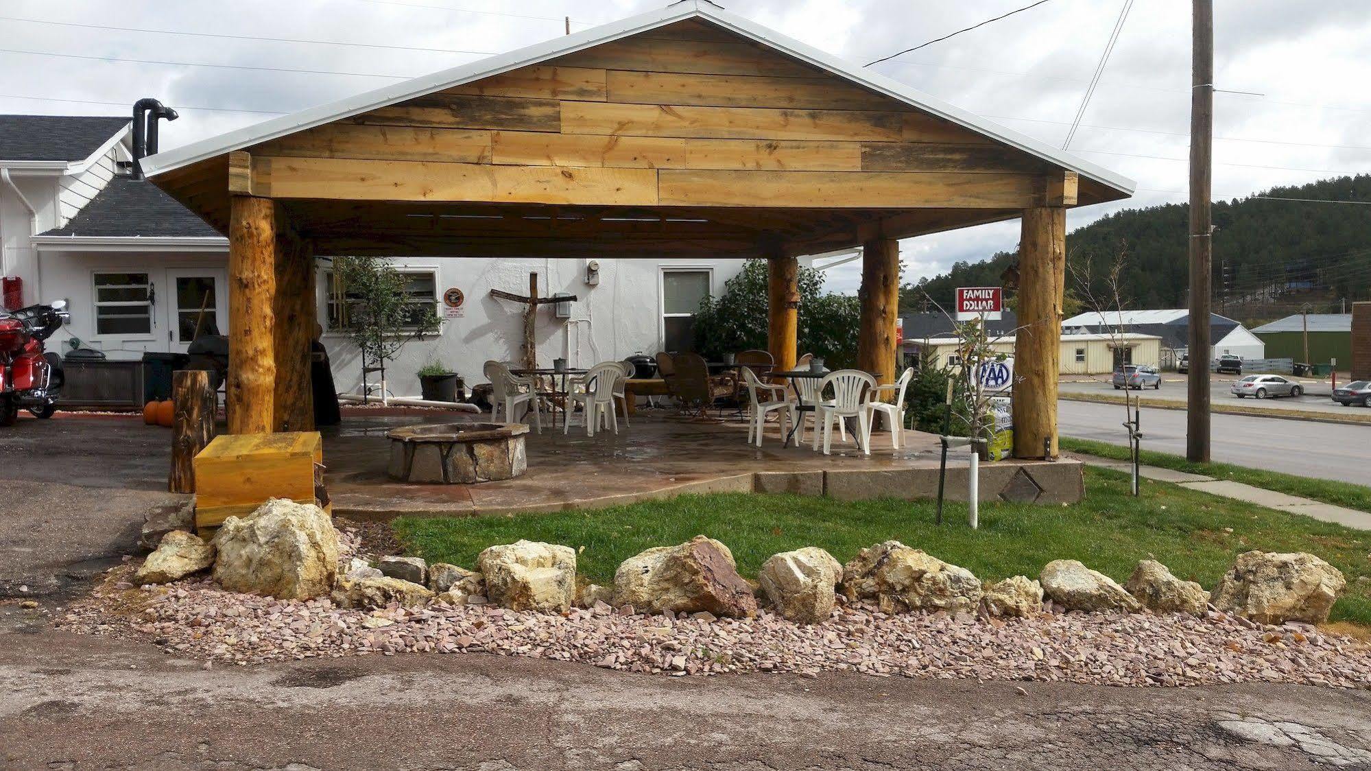 Rocket Motel Custer Exterior foto