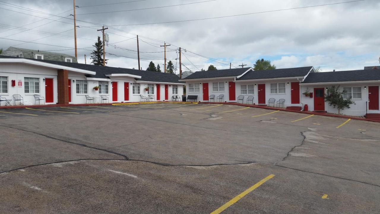 Rocket Motel Custer Exterior foto